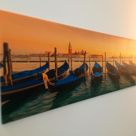 Marco'S Apartment -Ideale Per Venezia- Mestre Exterior photo